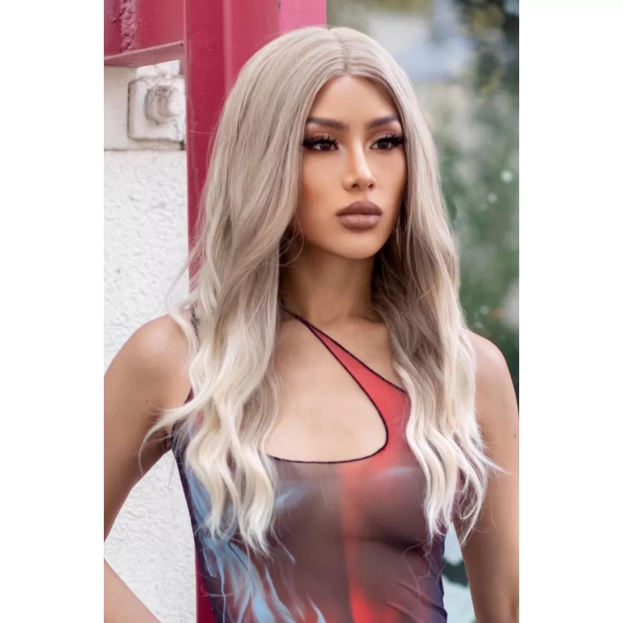 13*2" Lace Front Wigs Synthetic Long Wave 24" 150% Density in Medium Blonde Highlights