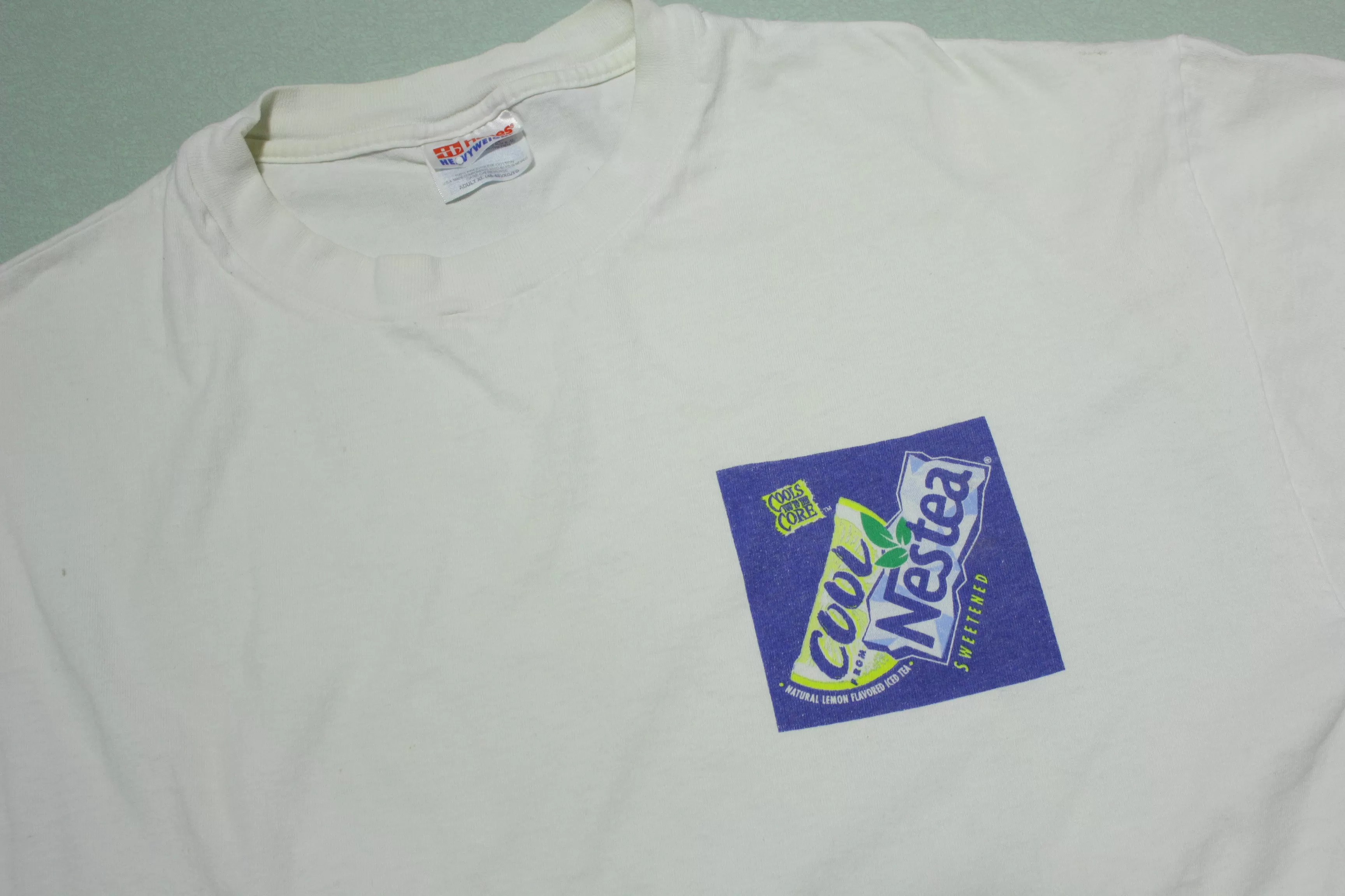 Cool Nestea Lemon Flavored Sweetened Ice Tea Vintage 90's Promo T-Shirt