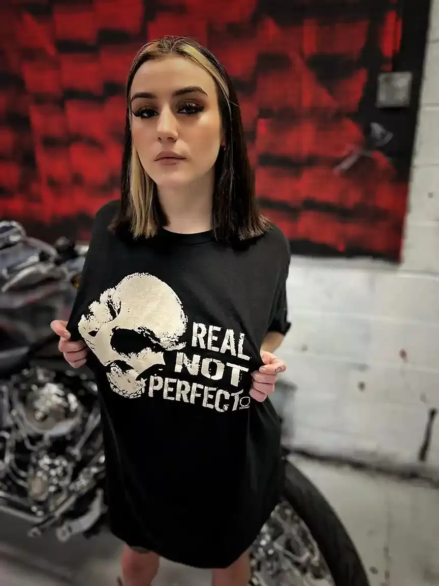 REAL NOT PERFECT CLASSIC TEE